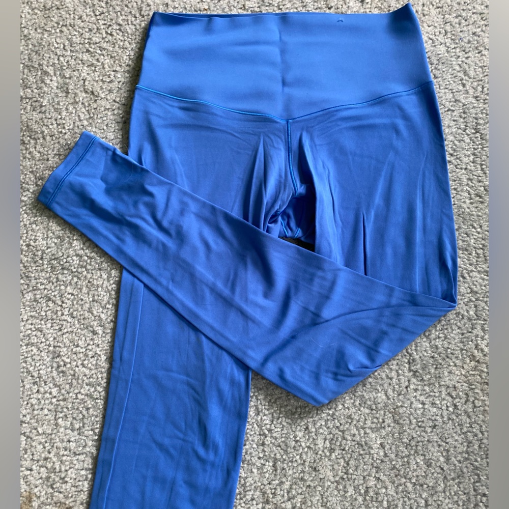 blue leggings